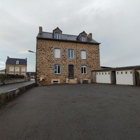 Appartement Le Petit Mélorien à Saint-Méloir-des-Ondes Extérieur photo