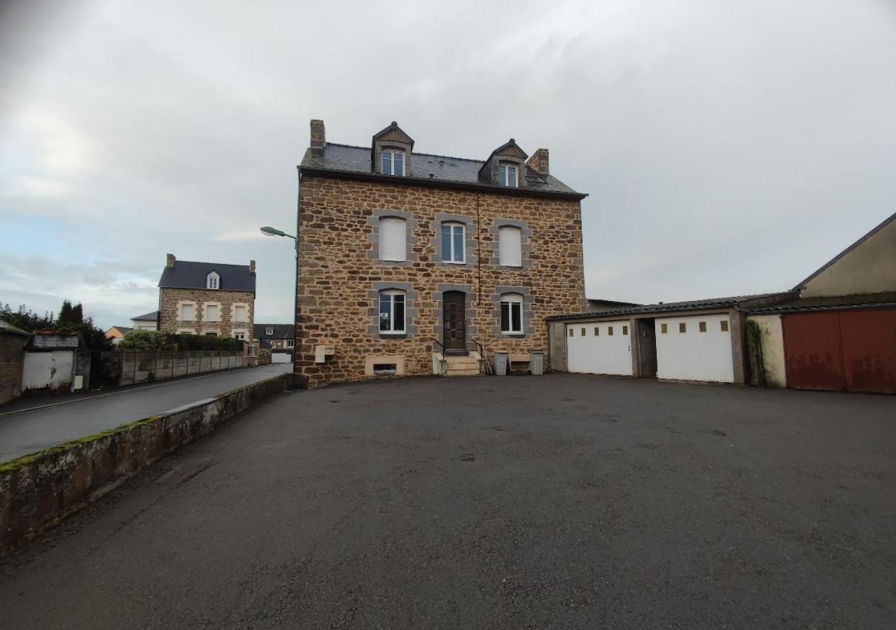 Appartement Le Petit Mélorien à Saint-Méloir-des-Ondes Extérieur photo